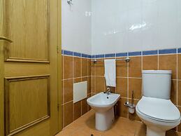 This Warm and Comfortable Apartment