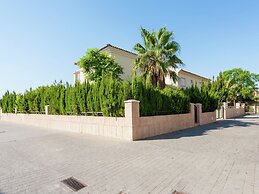 Modern Villa in Murcia With Swimming Pool