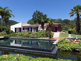 Stylish Villa With Private Swimming Pool