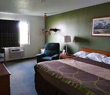 Capital O Amerihost Inn and Suites Kingdom City Hwy 54 MO