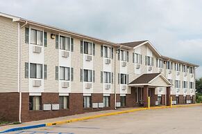 Capital O Amerihost Inn and Suites Kingdom City Hwy 54 MO