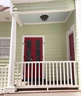 Luxurious Private Suites in Downtown Charleston