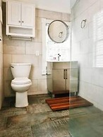 Luxurious Private Suites in Downtown Charleston