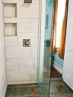 Luxurious Private Suites in Downtown Charleston