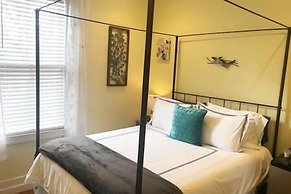 Luxurious Private Suites in Downtown Charleston