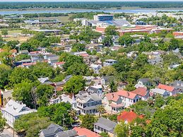Luxurious Private Suites in Downtown Charleston