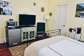 Luxurious Private Suites in Downtown Charleston