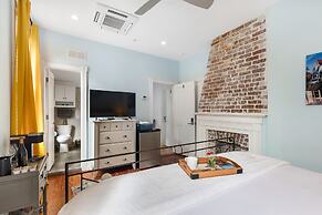 Luxurious Private Suites in Downtown Charleston