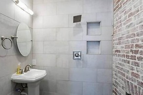 Luxurious Private Suites in Downtown Charleston