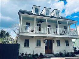 Luxurious Private Suites in Downtown Charleston