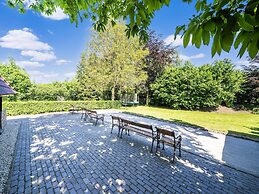 Brabant Mansion for Groups