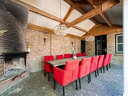 Brabant Mansion for Groups