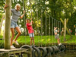 Well Furnished Home for Groups with Dishwasher near Water