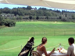 Agriturismo with Pool near Golf Course & Salò