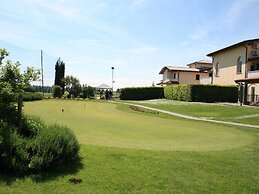 Agriturismo with Pool near Golf Course & Salò