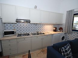 Farmhouse in Montemor-o-novo With Swimming Pool