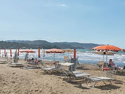 Scenic Holiday Home in Giannella near Beach