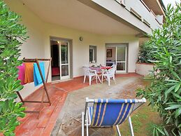 Scenic Holiday Home in Giannella near Beach
