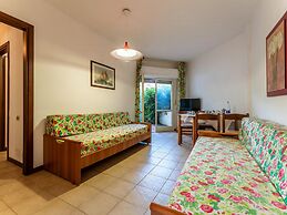 Scenic Holiday Home in Giannella near Beach