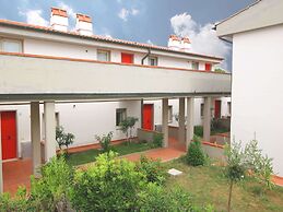 Scenic Holiday Home in Giannella near Beach