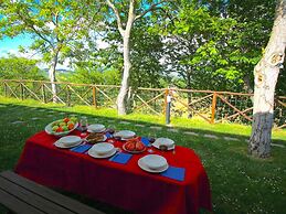 Farmhouse With a Magnificent Panorama, Swimming Pool, Near Cagli