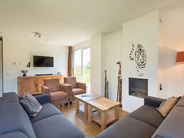 Luxury Villa With Eight Bathrooms Located in a National Park