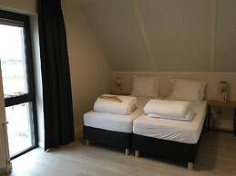Villa Oesterdam Deluxe Sleeps 8