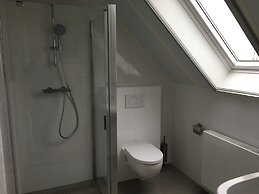 Villa Oesterdam Deluxe Sleeps 8