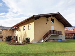 Apartment in Ruhmannsfelden With Indoor Pool