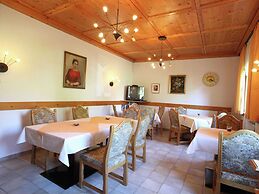 Apartment in Ruhmannsfelden With Indoor Pool