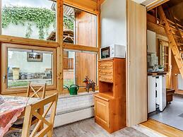 Holiday Home With Swimming Pool in Jagersgrun