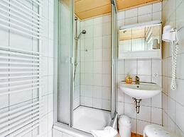 Holiday Home With Swimming Pool in Jagersgrun
