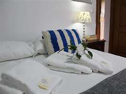Excellent Cottage in Santa Comba With Communal Swimming Pool