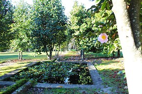 Excellent Cottage in Santa Comba With Communal Swimming Pool
