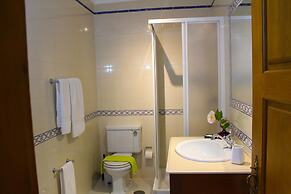 Excellent Cottage in Santa Comba With Communal Swimming Pool
