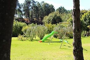 Excellent Cottage in Santa Comba With Communal Swimming Pool