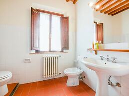 Rustic Farmhouse in Terricciola