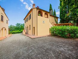 Rustic Farmhouse in Terricciola