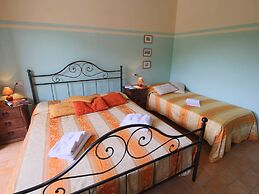 Mansion in Apecchio With Pool