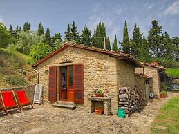 Detached Cottage With Swimming Pool