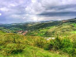 Farmhouse With Swimming Pool in the Marche