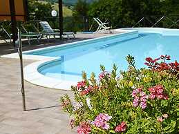 Farmhouse With Swimming Pool in the Marche