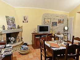Farmhouse With Swimming Pool in the Marche