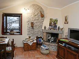 Farmhouse With Swimming Pool in the Marche
