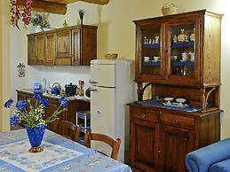 Farmhouse With Swimming Pool in the Marche