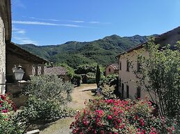 Tuscan Charm With Pool & Views
