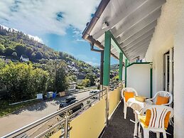 Peaceful Apartment in Schwalefeld With Garden