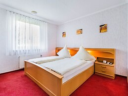 Peaceful Apartment in Schwalefeld With Garden