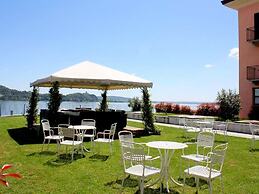 Brand new and Elegant Residence on Lake Maggiore