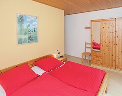 Holiday Home in Grobreitenbach